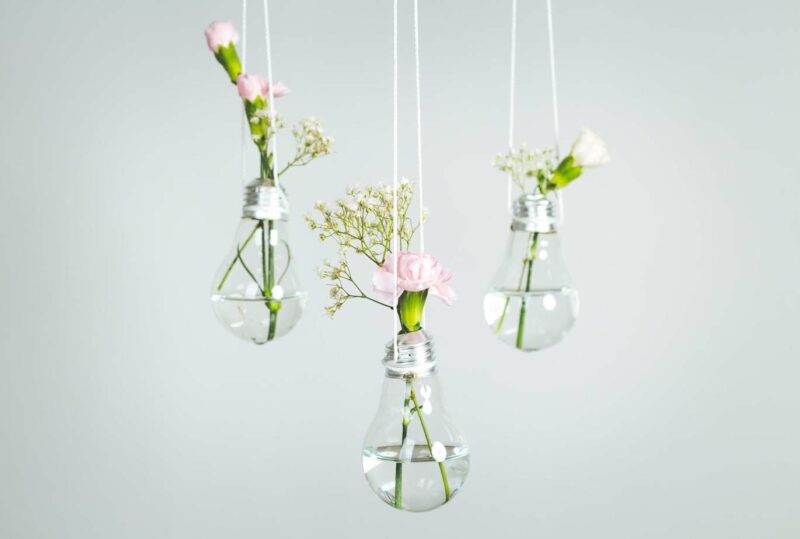 idees de recyclage ampoule et fleur diy