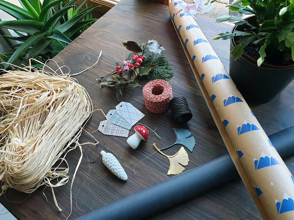 matériel nécessaire pour composer des emballages cadeaux zéro déchet pour Noël - 7 idées d'emballage cadeau zéro déchet faciles à reproduire