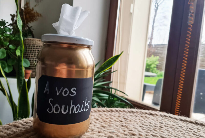 DIY : fabriquer une boite à mouchoir récup et décorative