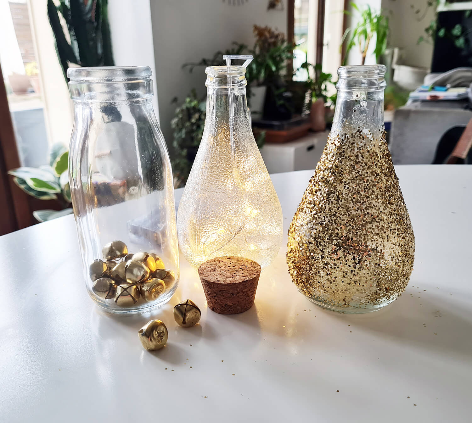 20201211 134033 - DIY festif : recycler des bouteilles en verre pour décorer la table des fêtes
