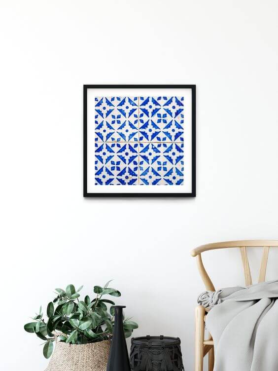 Salon avec tableau inspiration portugaise 2 - L’azulejo, le trésor décoratif du Portugal