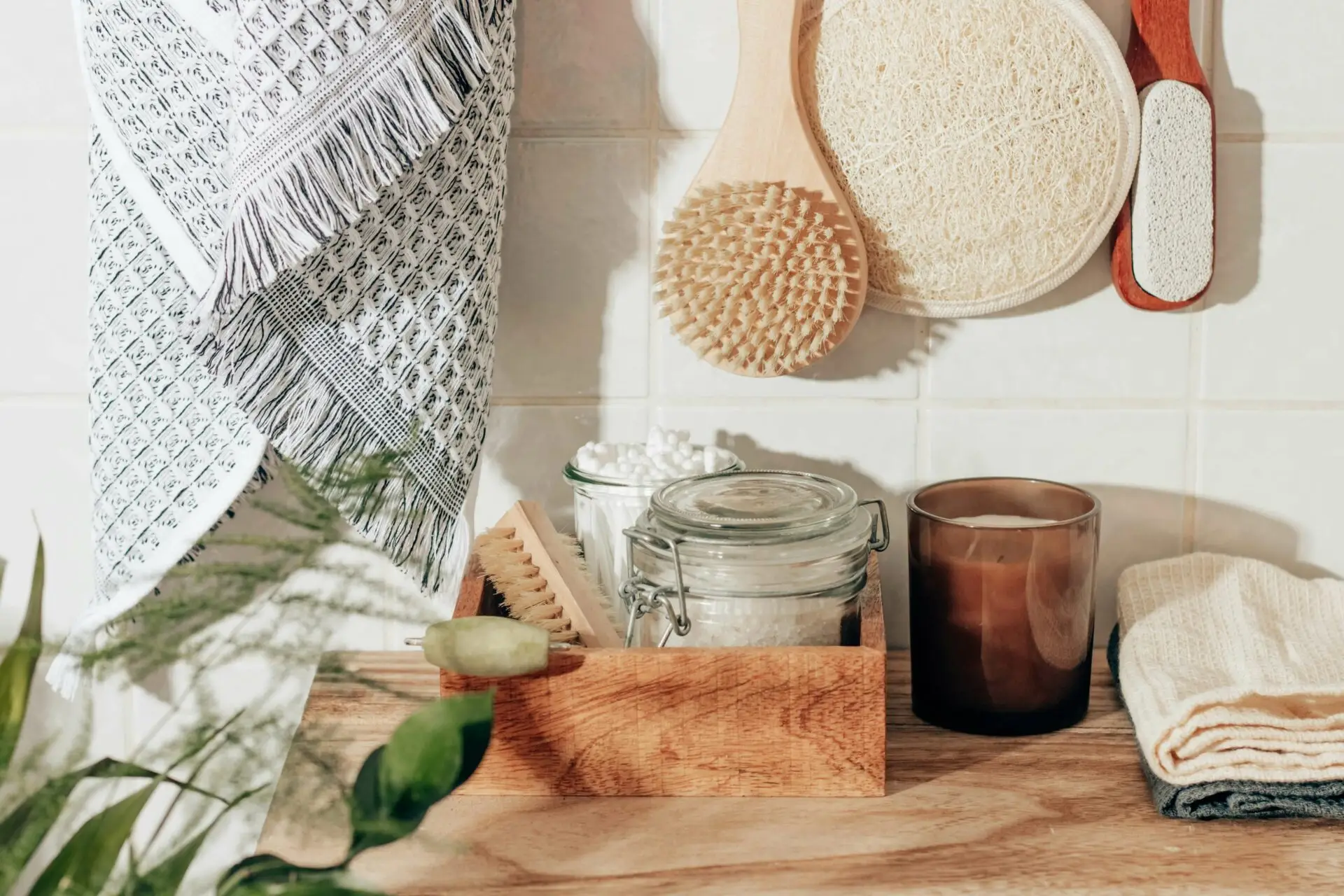 étagère de cuisine bien rangée